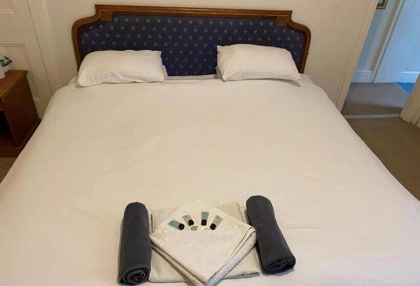 فندق The Royal Victoria & Bull