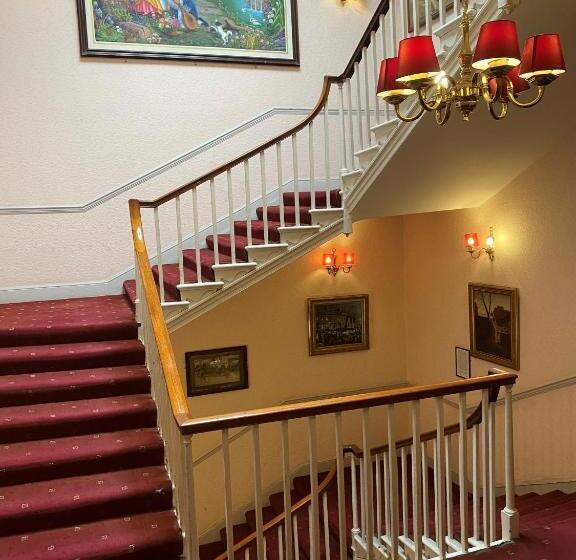 בית מלון כפרי The Royal Victoria & Bull