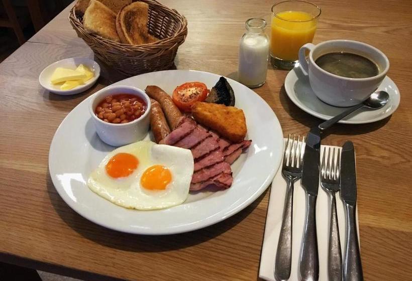 בית מלון כפרי The Salwey Arms