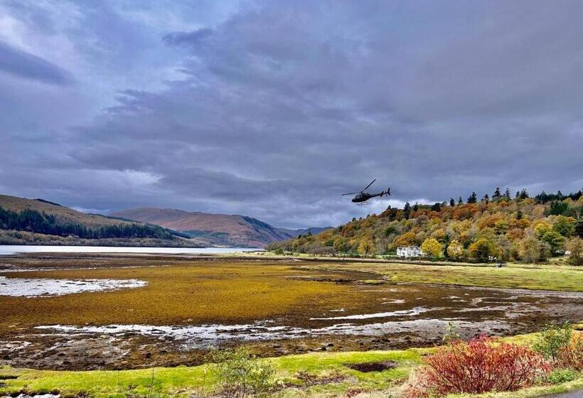 Отель The Strontian