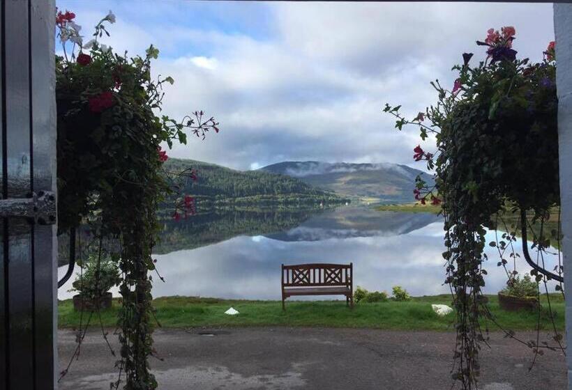 Отель The Strontian