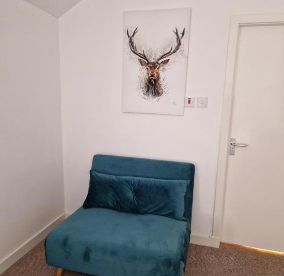 Отель The Strontian