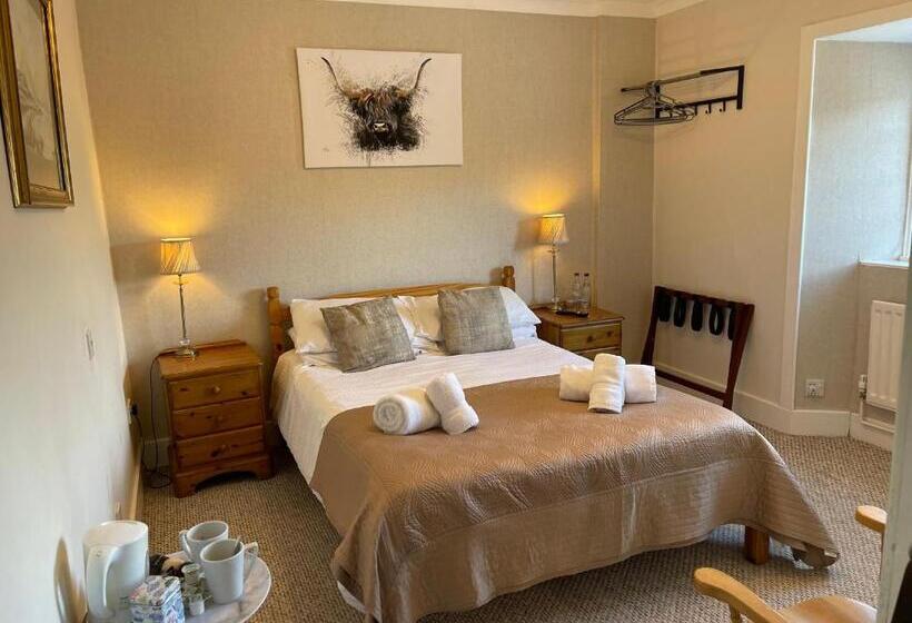 Отель The Strontian