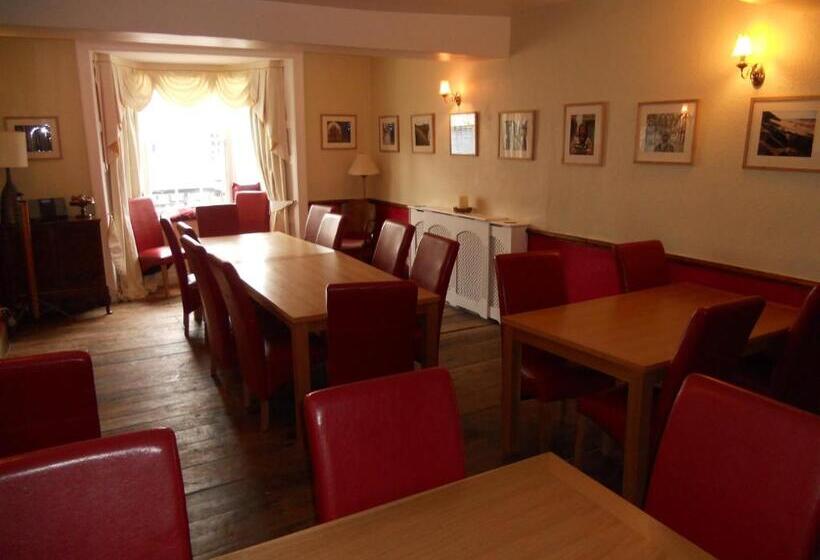 בית מלון כפרי The White Lion