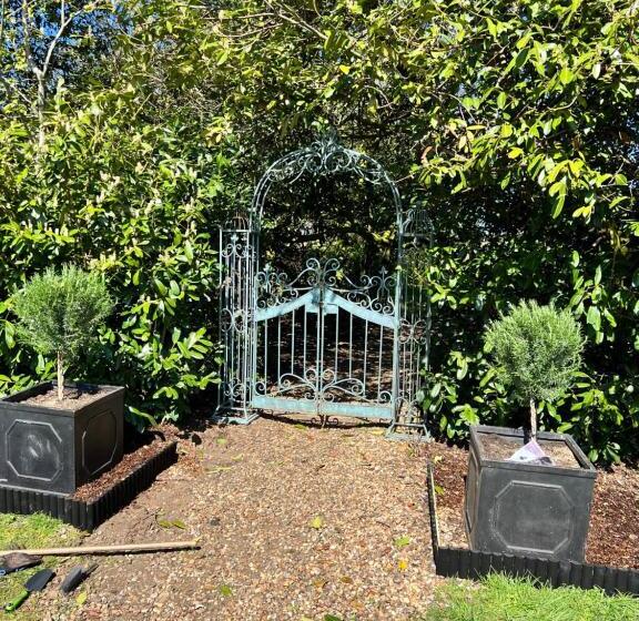 Lodge Farm Bed & Breakfast