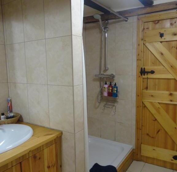 Middle Woodbatch B&b