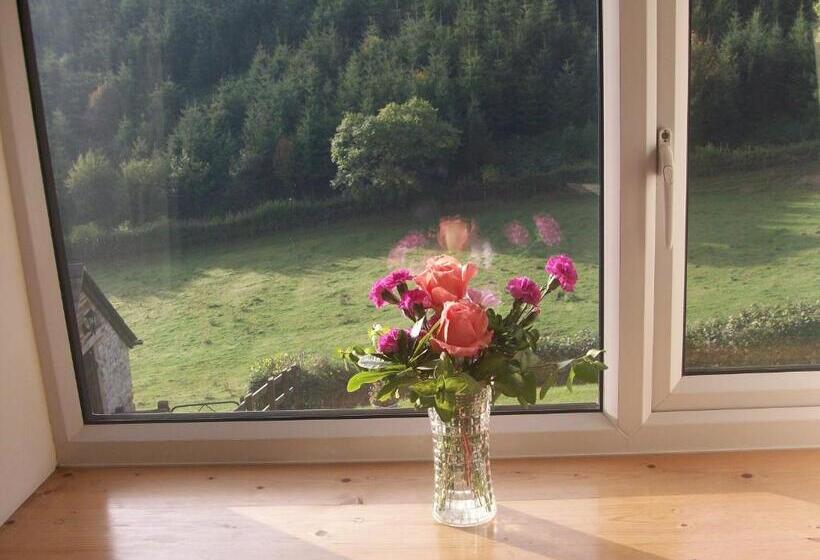 Middle Woodbatch B&b