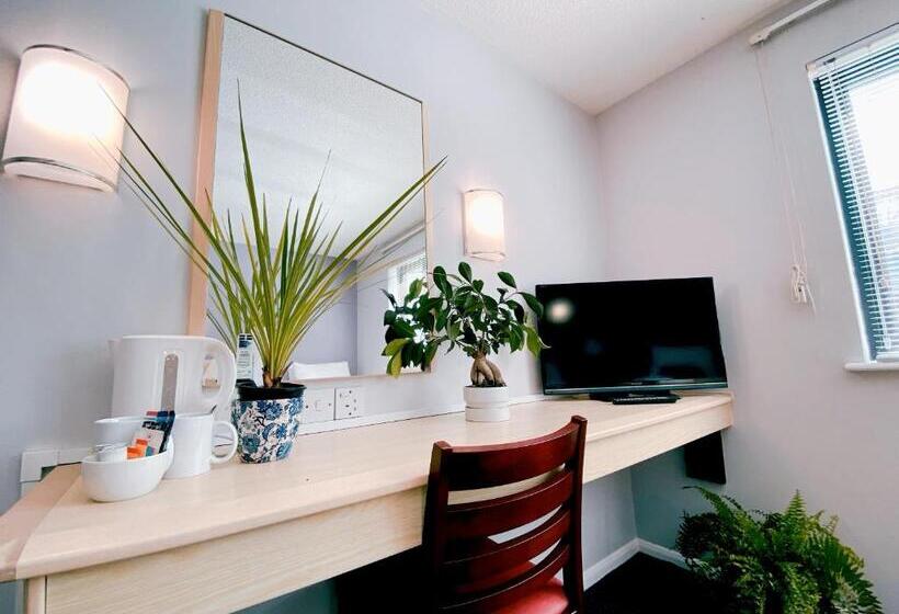 Мотель Redwings Lodge Dunstable