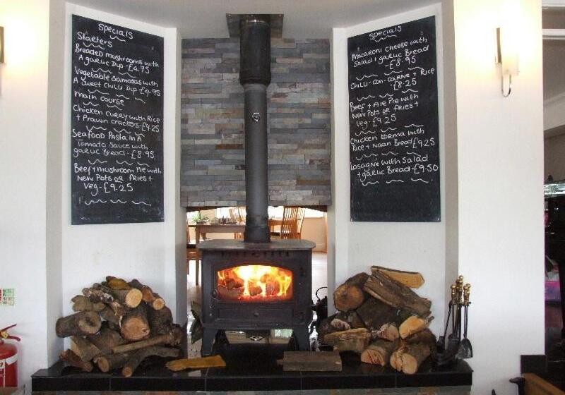 Motel The Inn On The Loch