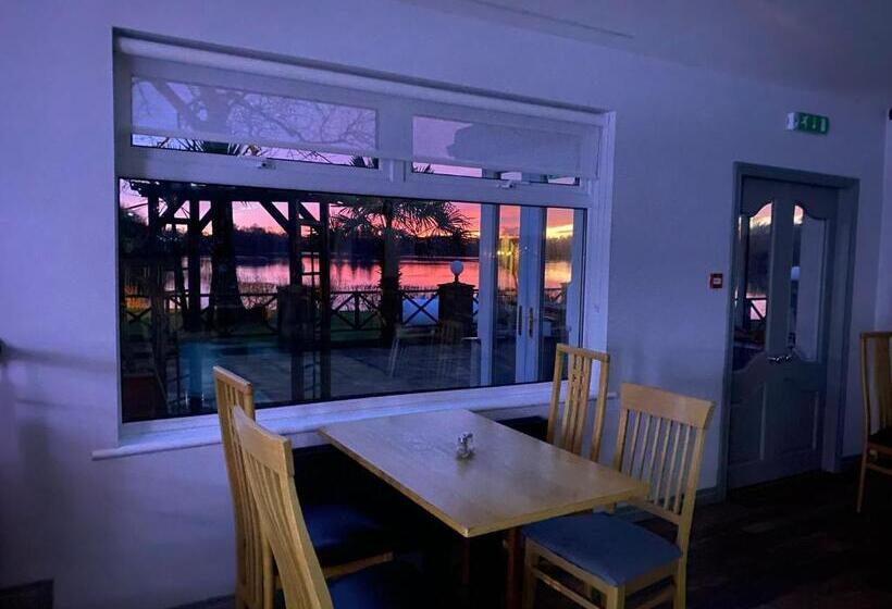 Motel The Inn On The Loch