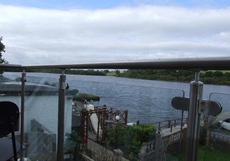 Motel The Inn On The Loch