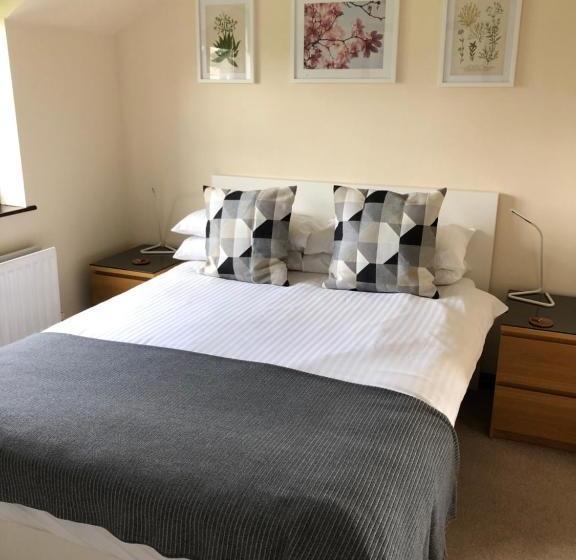 Oaklodge Bed And Breakfast