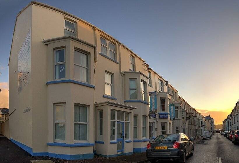 Portrush Holiday Hostel Guesthouse