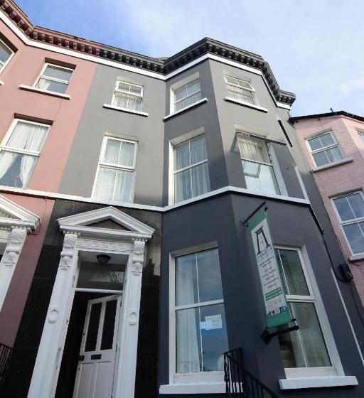 ユースホステル Portrush Townhouse