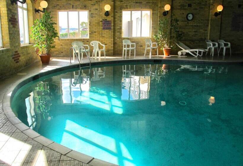 Sandringham Hotel   Seafront, Sandown   Free Car Ferry