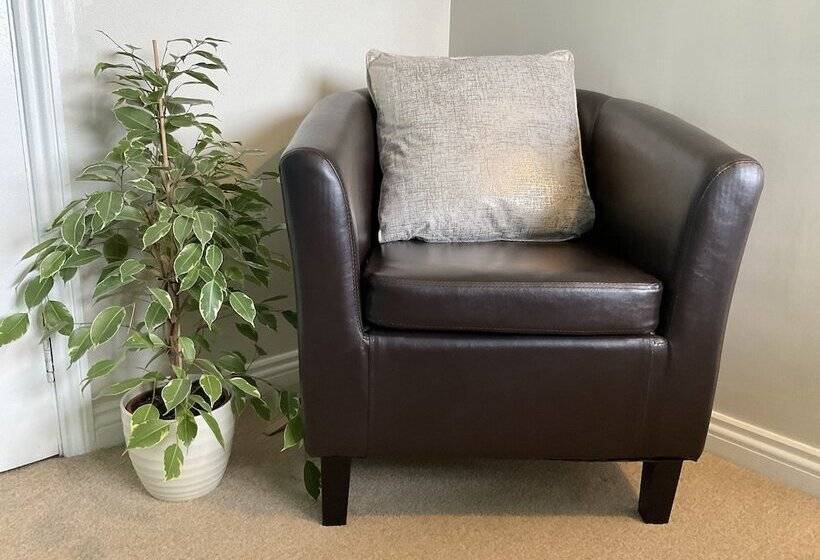 ベッドアンドブレックファースト The Great Grubb