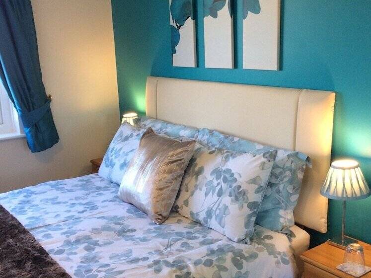 ベッドアンドブレックファースト The Great Grubb