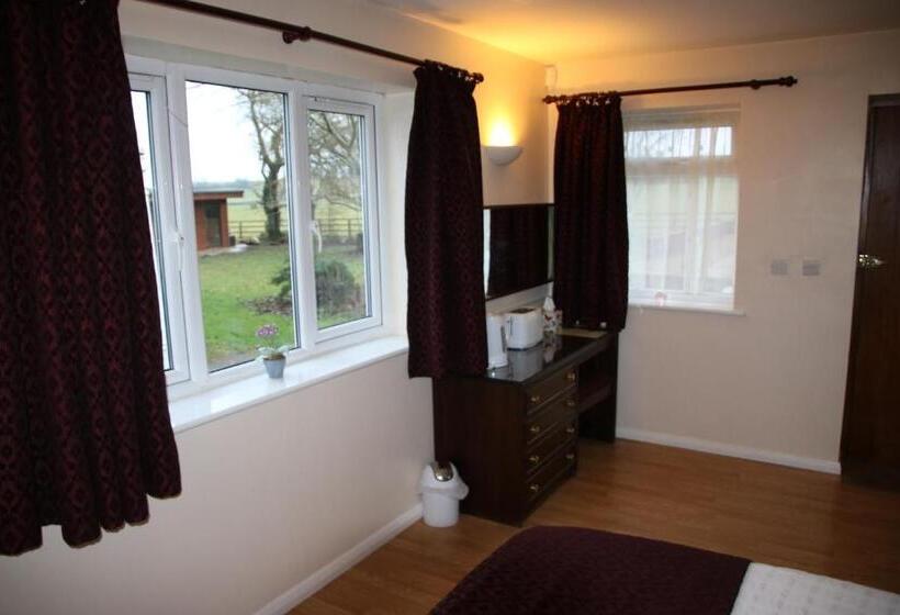 The Stables B&b @ Pear Tree Cottage