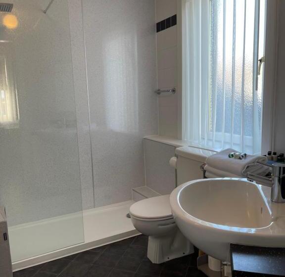 The Upper Largo Hotel & Restaurant