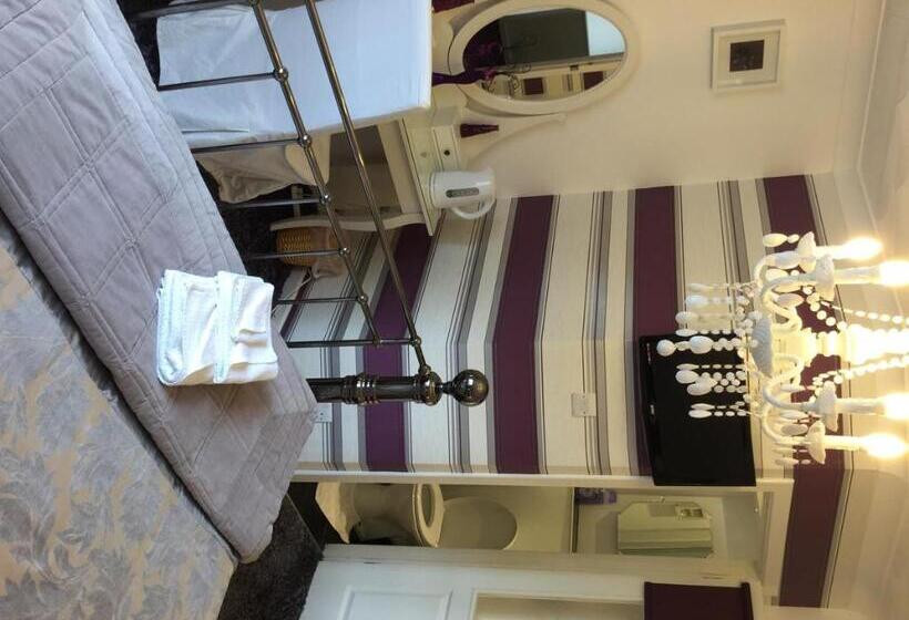 Three Bridges Bed & Breakfast