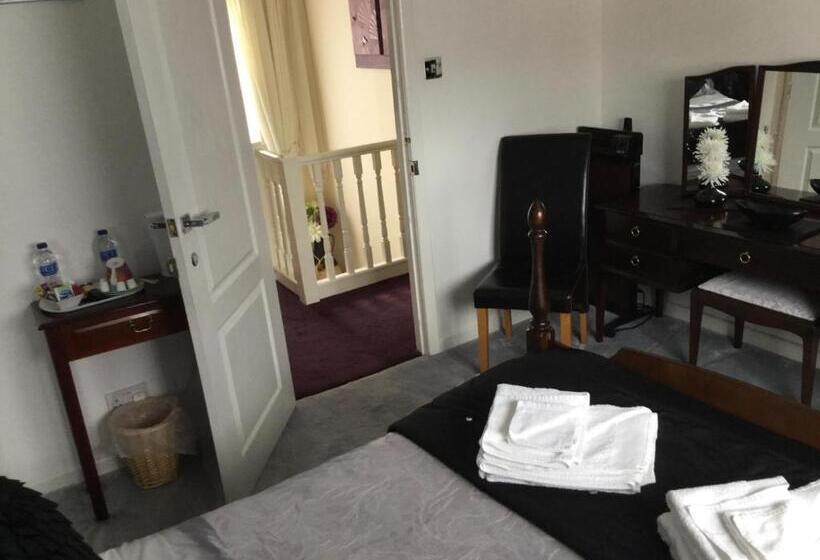 Three Bridges Bed & Breakfast