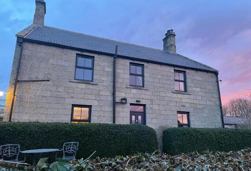 Thropton Demesne Farmhouse B&b