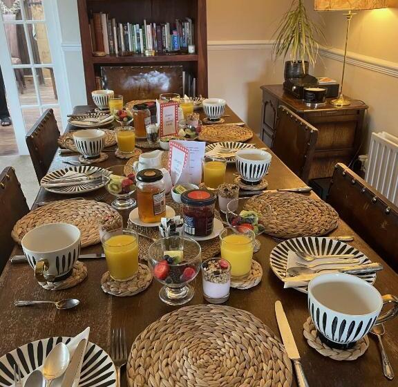 Thropton Demesne Farmhouse B&b