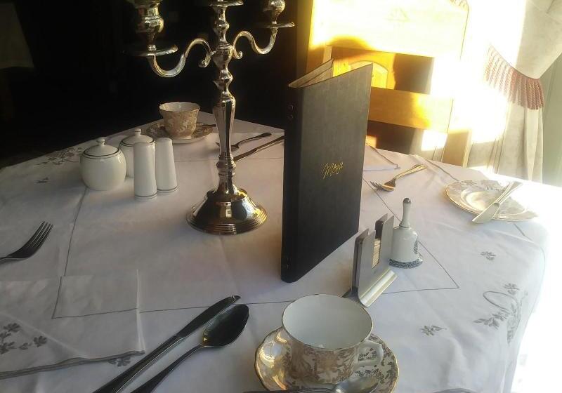 Bed and Breakfast Victoria House Room Only Accommodation