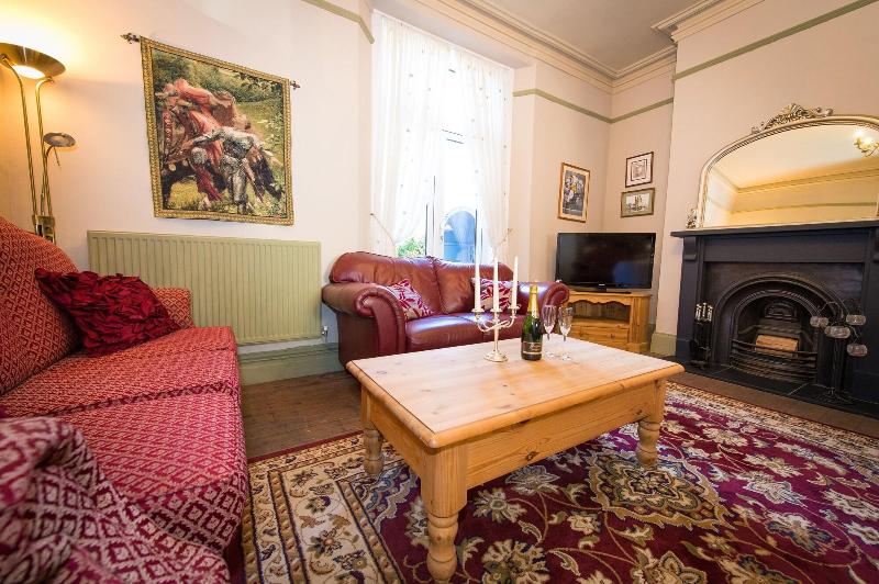 Bed and Breakfast Victoria House Room Only Accommodation