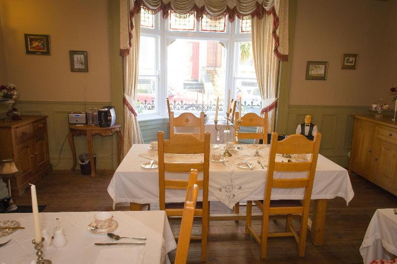 Bed and Breakfast Victoria House Room Only Accommodation