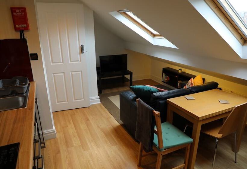 Wayfarers Independent Hostel