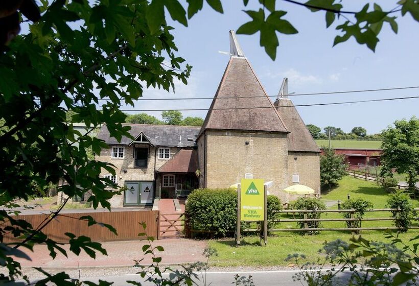 Yha Medway   Hostel