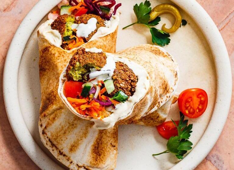 281 Hotel & Restaurant