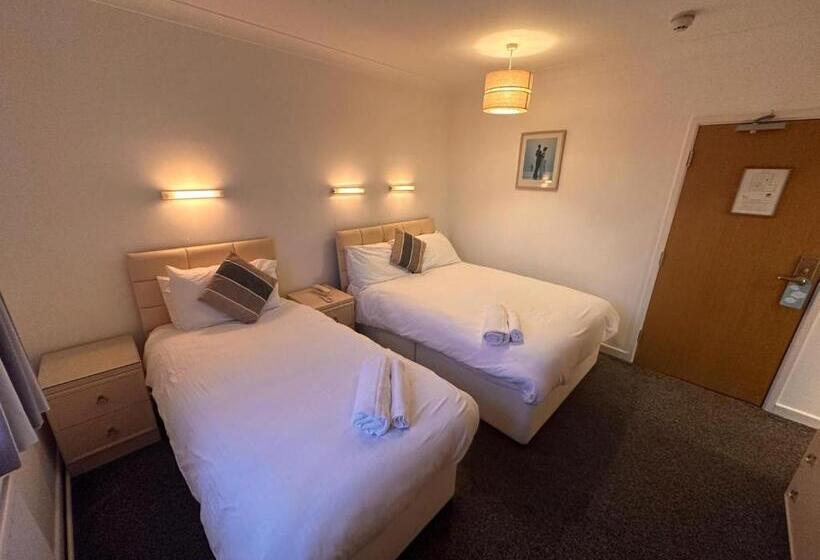 281 Hotel & Restaurant