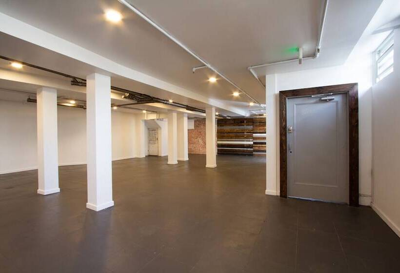 Air Venice On The Beach