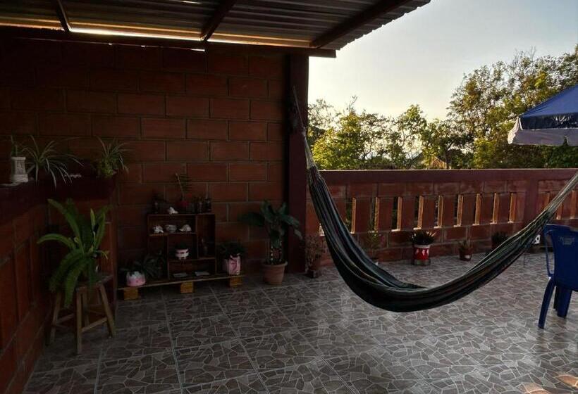 هاستل Hostal Casa Taisha