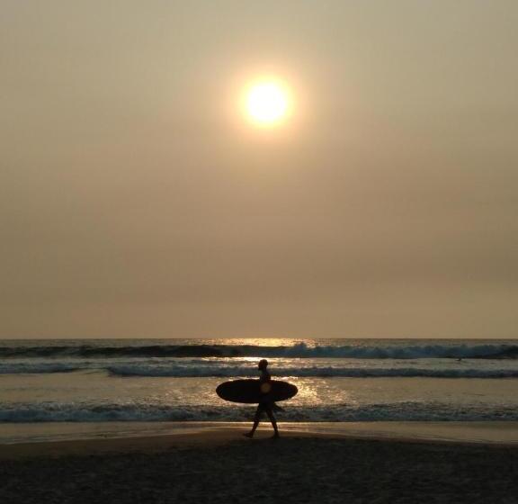 هاستل Hostal Casa Taisha