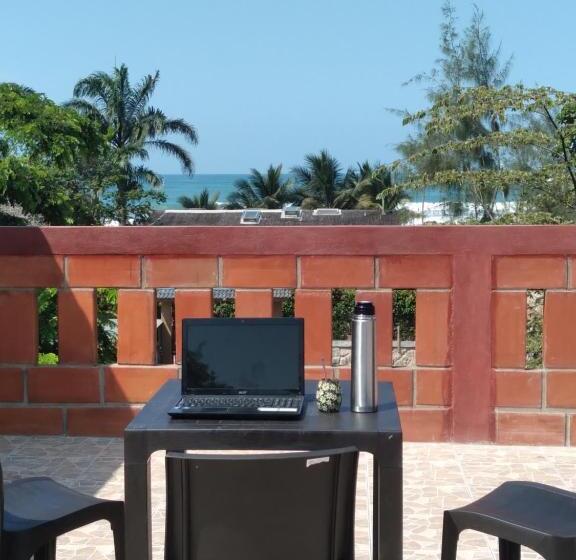 هاستل Hostal Casa Taisha