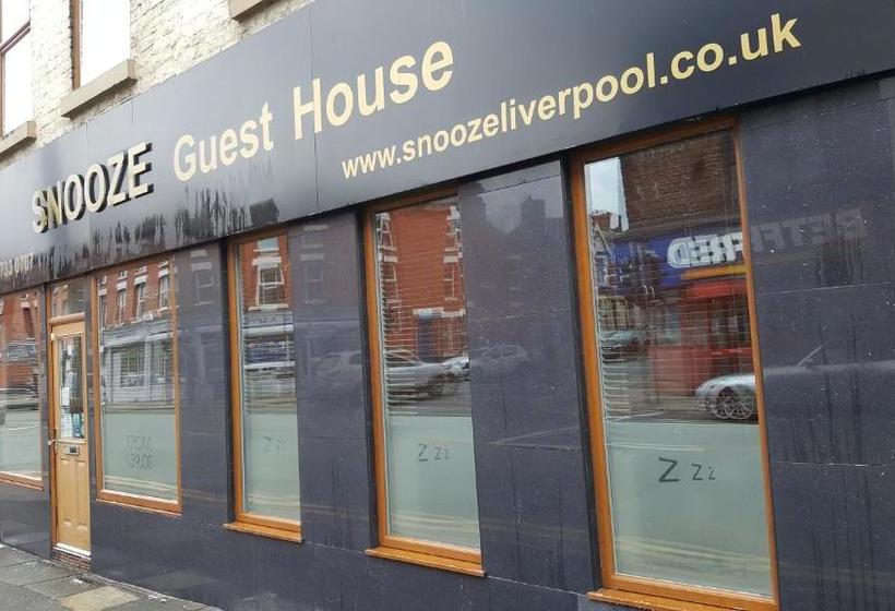 Общежитие Snooze Guest House