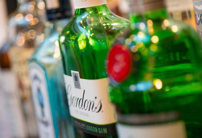 فندق صغير Wagon & Horses