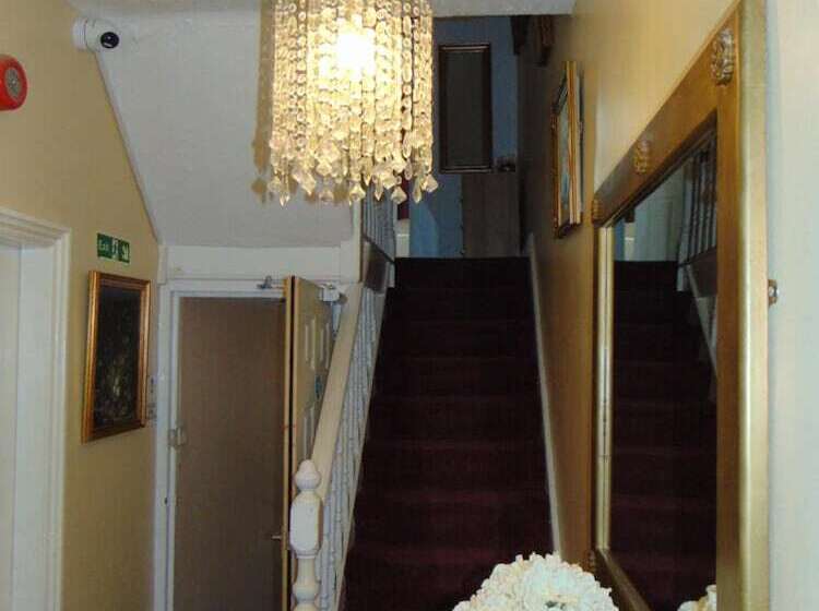 旅馆 White House View Guest House