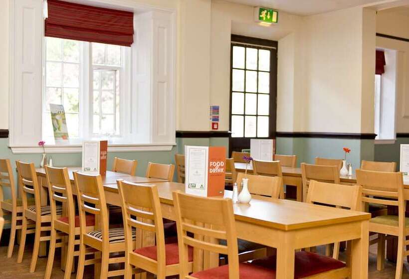 Общежитие Yha Ilam Hall