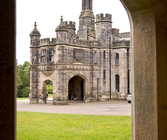 Общежитие Yha Ilam Hall