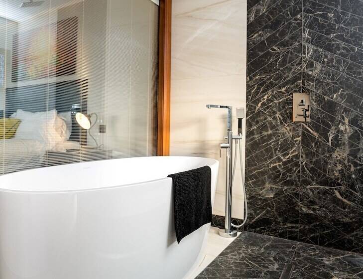 Bed and Breakfast Antrim House Guest Rooms & Suites