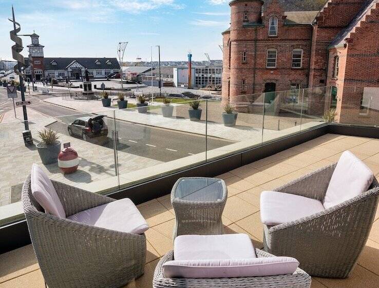 Bed and Breakfast Antrim House Guest Rooms & Suites