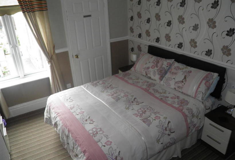 مبيت وإفطار Aristocrat Guest House