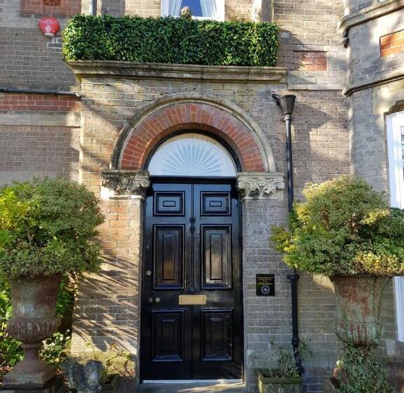 ベッドアンドブレックファースト Beggar S Knap