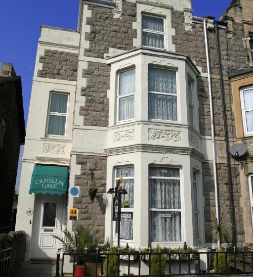 ベッドアンドブレックファースト Camellia Lodge Guest House