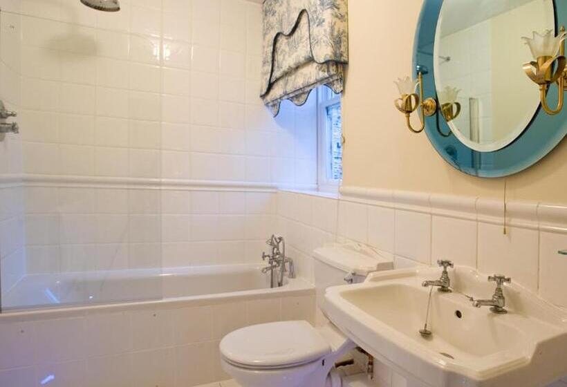 ベッドアンドブレックファースト Castle House B And B