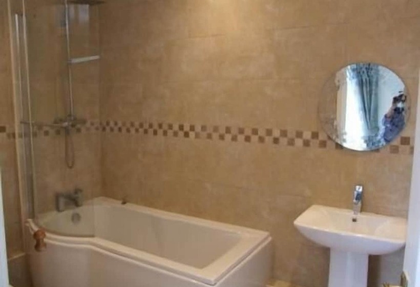 ベッドアンドブレックファースト Castle House B And B